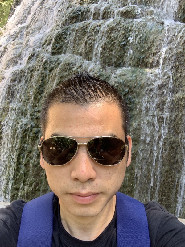 高兴的第二张照片--惠安征婚网