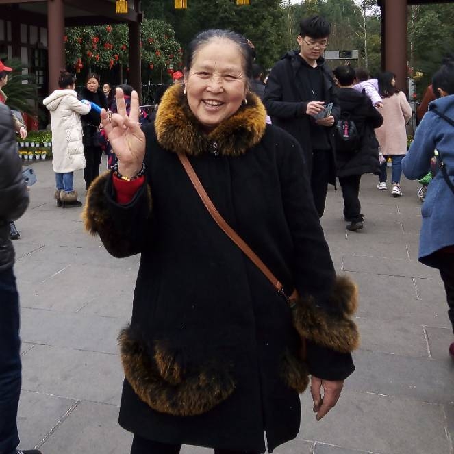 刘刘的第一张照片--惠安征婚网