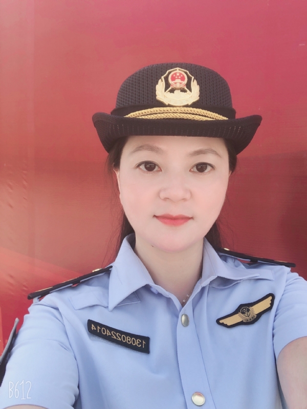 明明的第一张照片--惠安征婚网