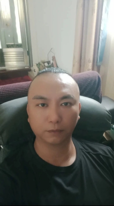 施逸森的第一张照片--惠安征婚网