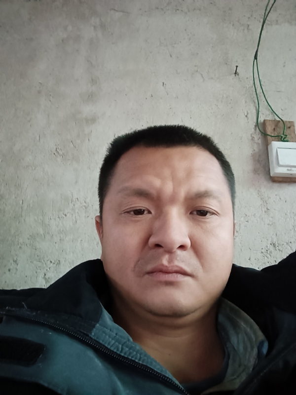 兰成龙的第二张照片--惠安征婚网