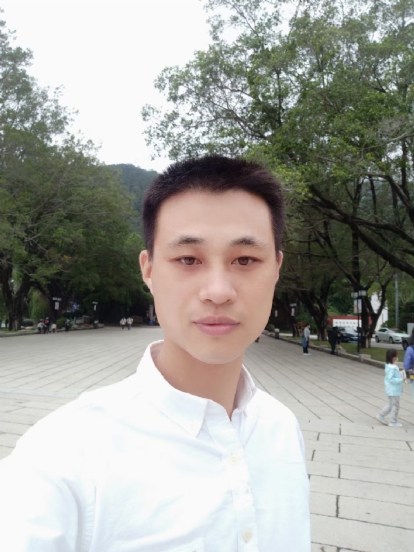 xu的第一张照片--惠安征婚网