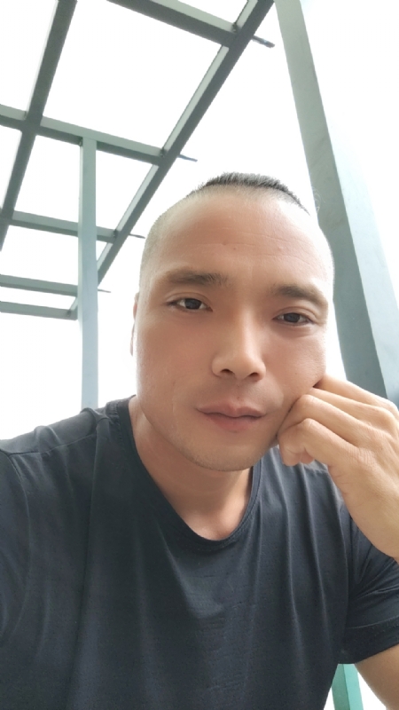 伯爵的第三张照片--惠安征婚网